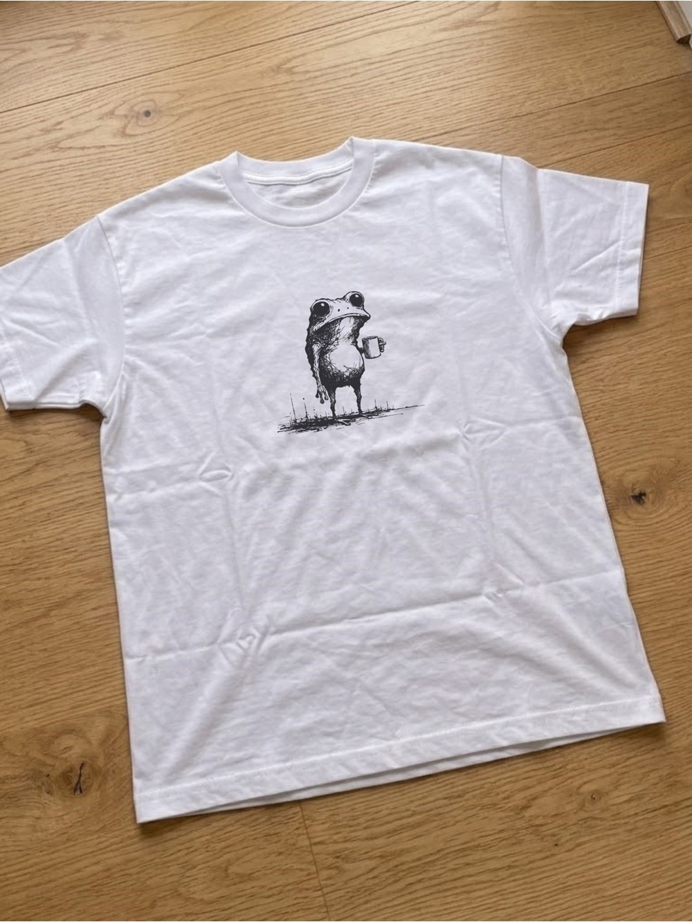 Gildan White Graphic T-Shirt with Frog Illustration